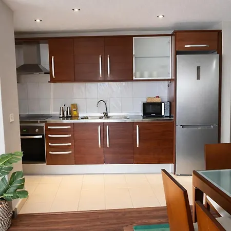 Eden Nautilus Sea&sunset Views Apartman